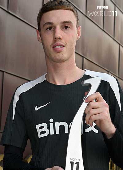 Cole Palmer W11 Trophy Card