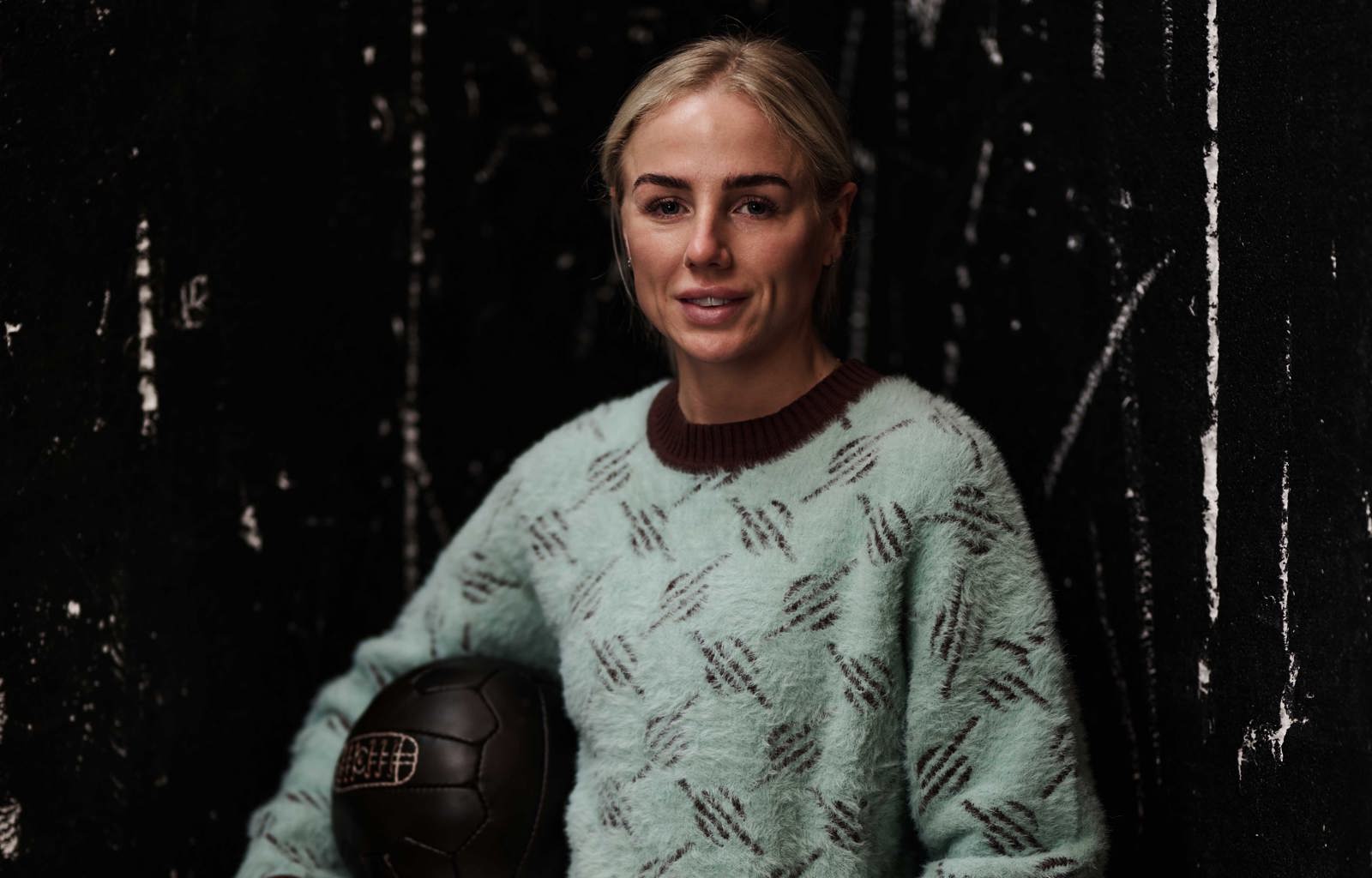 Alex Greenwood W11 5