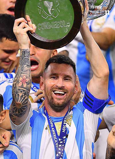 Messi Card W11