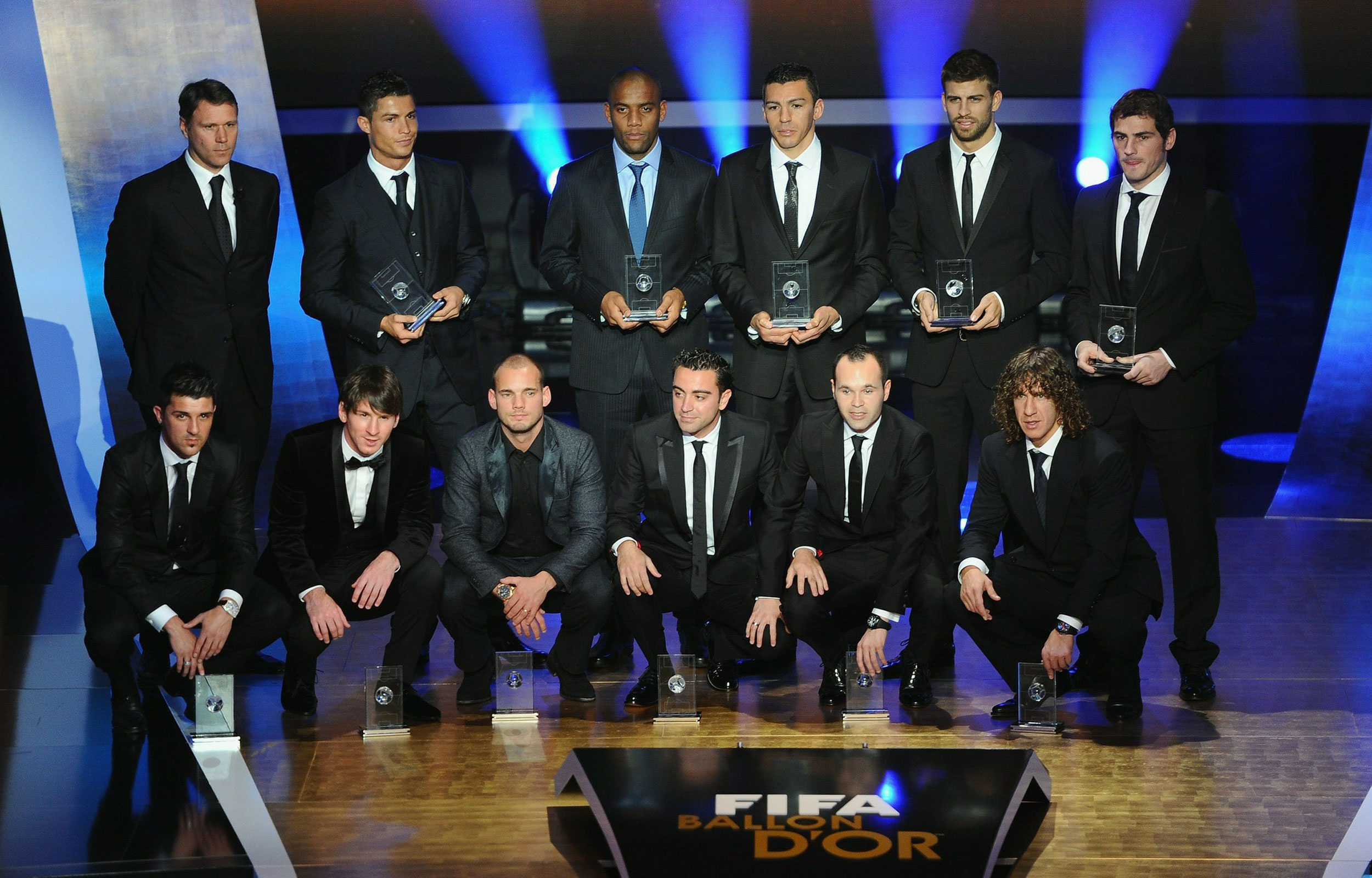 2012 год 23 мая. FIFA FIFPRO World XI. FIFA FIFPRO World 11. Команда года по версии ФИФА 2010. Команда года по версии ФИФА 2012.